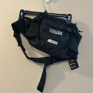 NWT Camelback MULE Fannypack with air support system for comfort and cooling